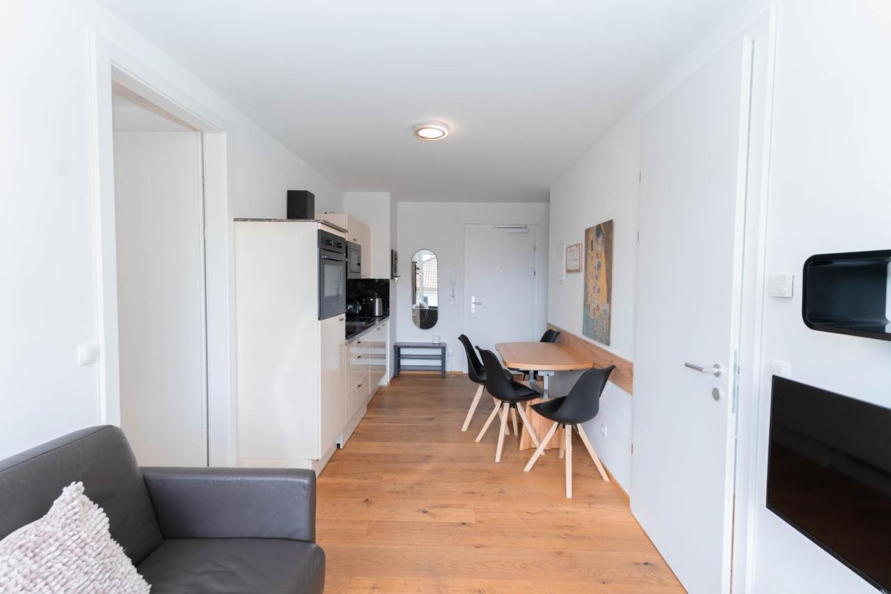 Modern Apartment With Private Balcony Near City Center Vienna Exterior photo